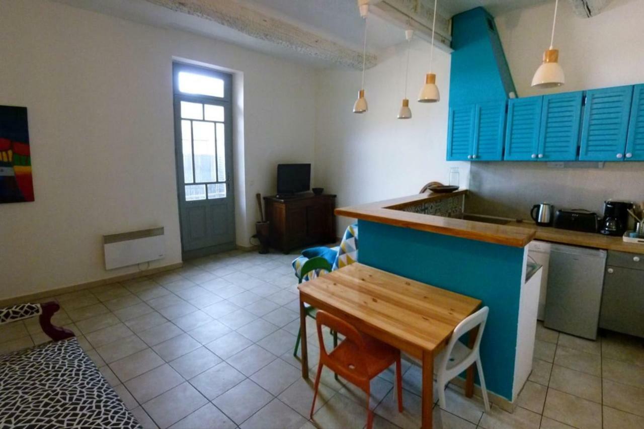 Appartement Au Pied Du Gardon. Remoulins Exterior foto